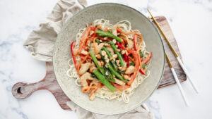 Seasame, peanut & pork noodles with peanuts & sesame seeds recipe