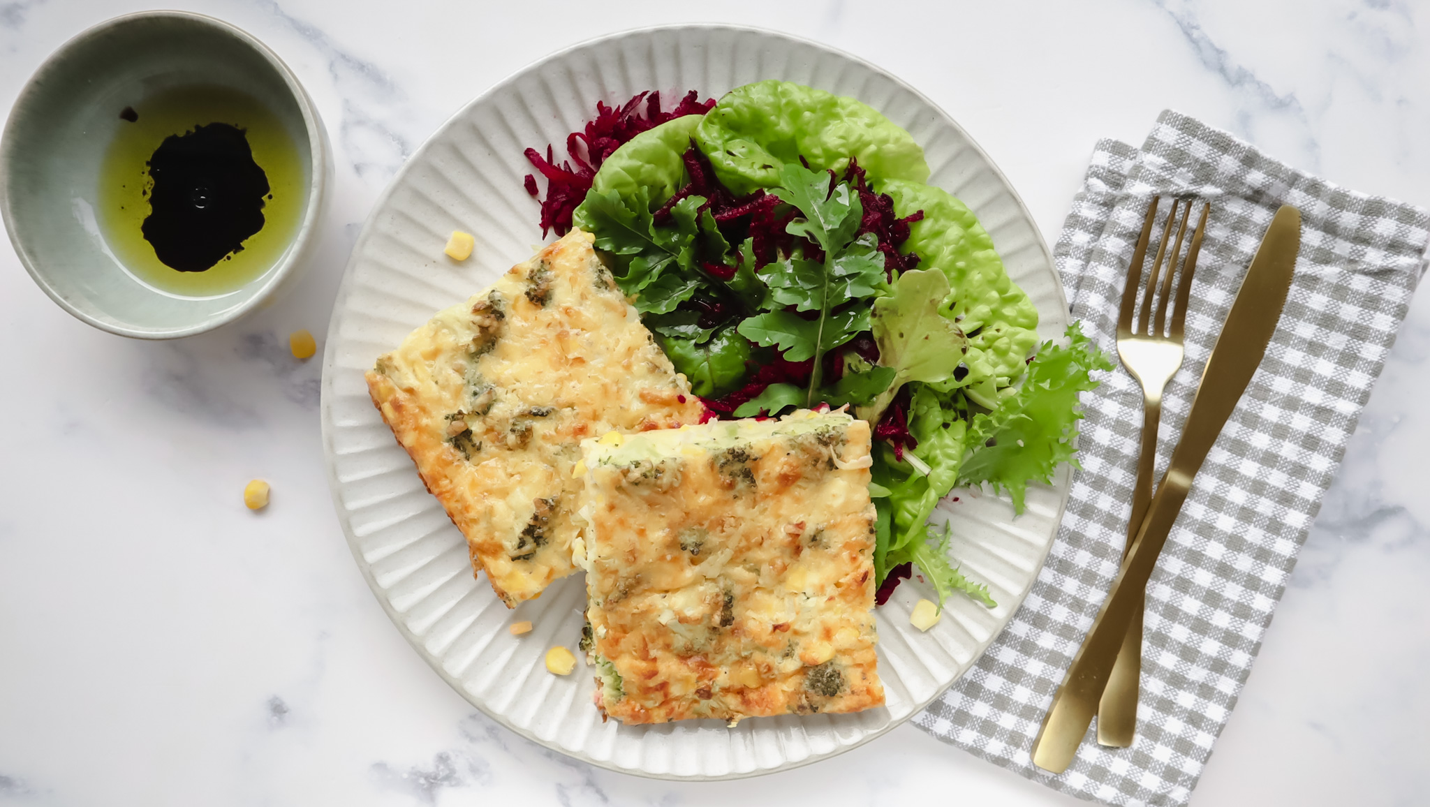 Cheesy veggie quiche with fresh garden salad recipe