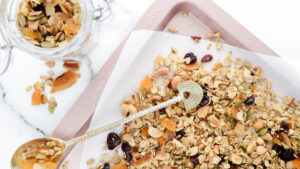 Crunchy granola recipe (The Care Fillery)