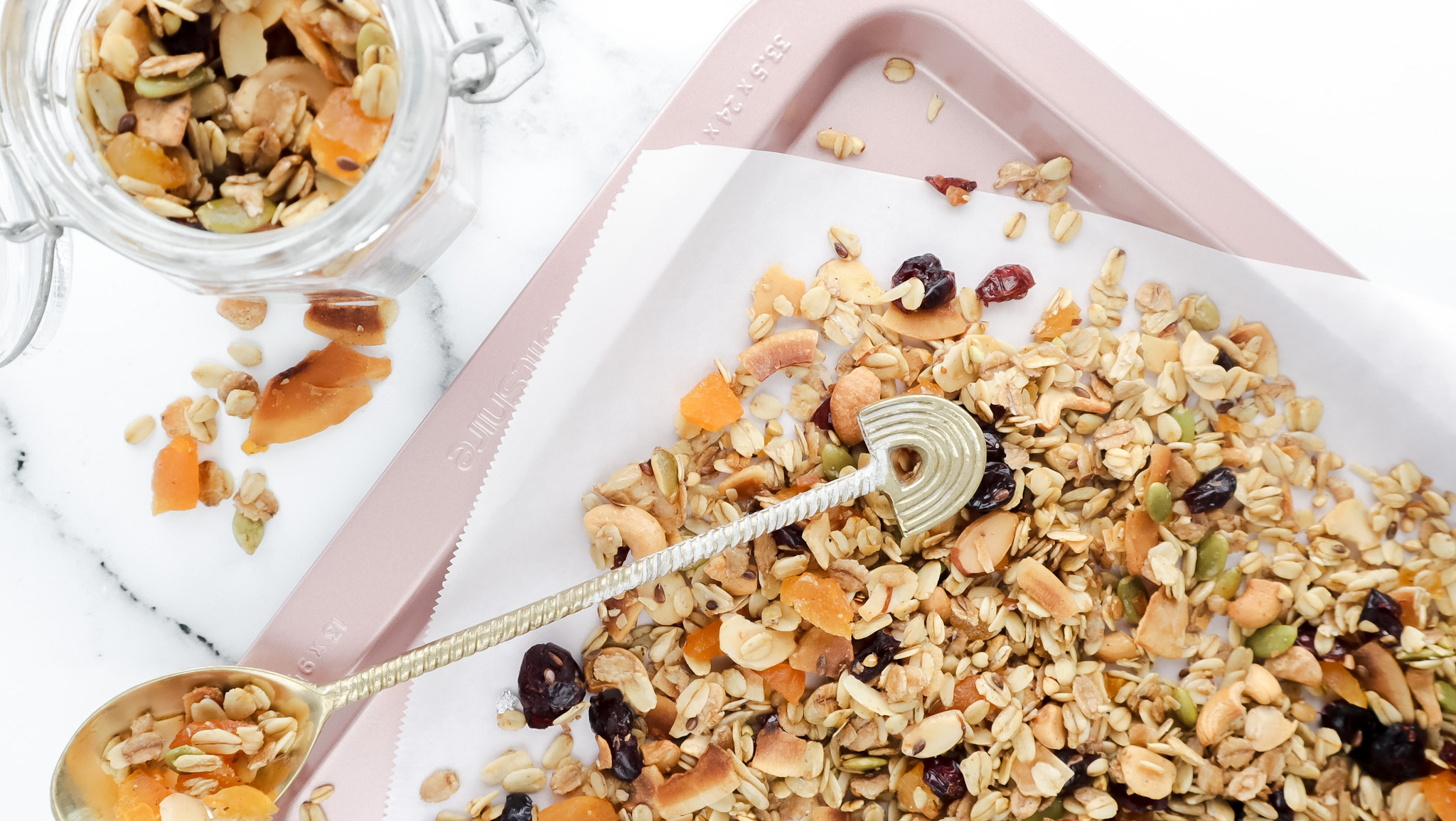 Crunchy granola recipe (The Care Fillery)