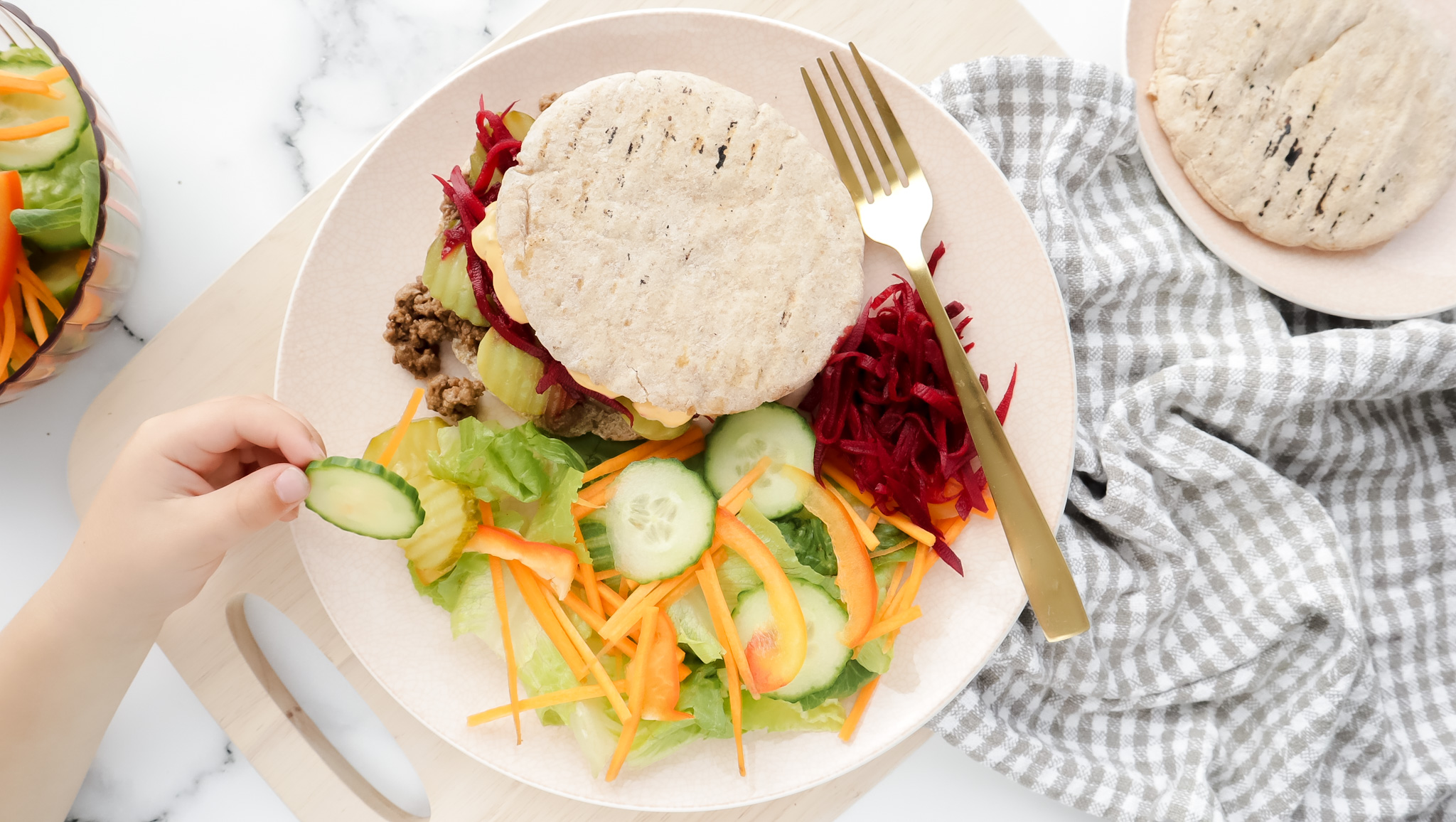 Kiwi beef burger style pitas with salad & burger sauce recipe
