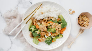 Sweet chilli chicken with jasmine rice & cashews recipe