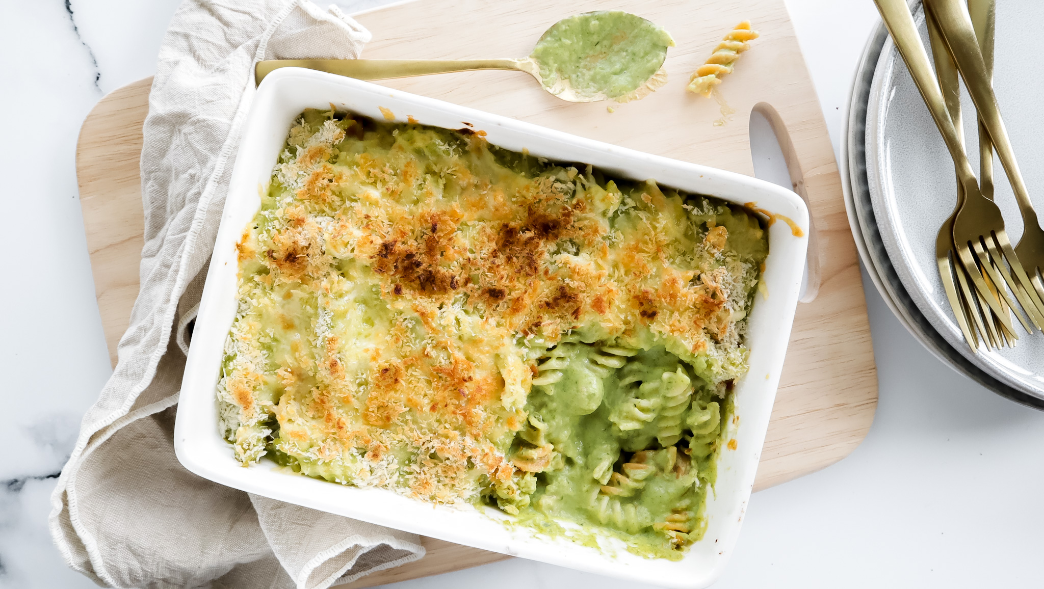 Veggie loaded macaroni & cheese with crispy crumb & salad recipe