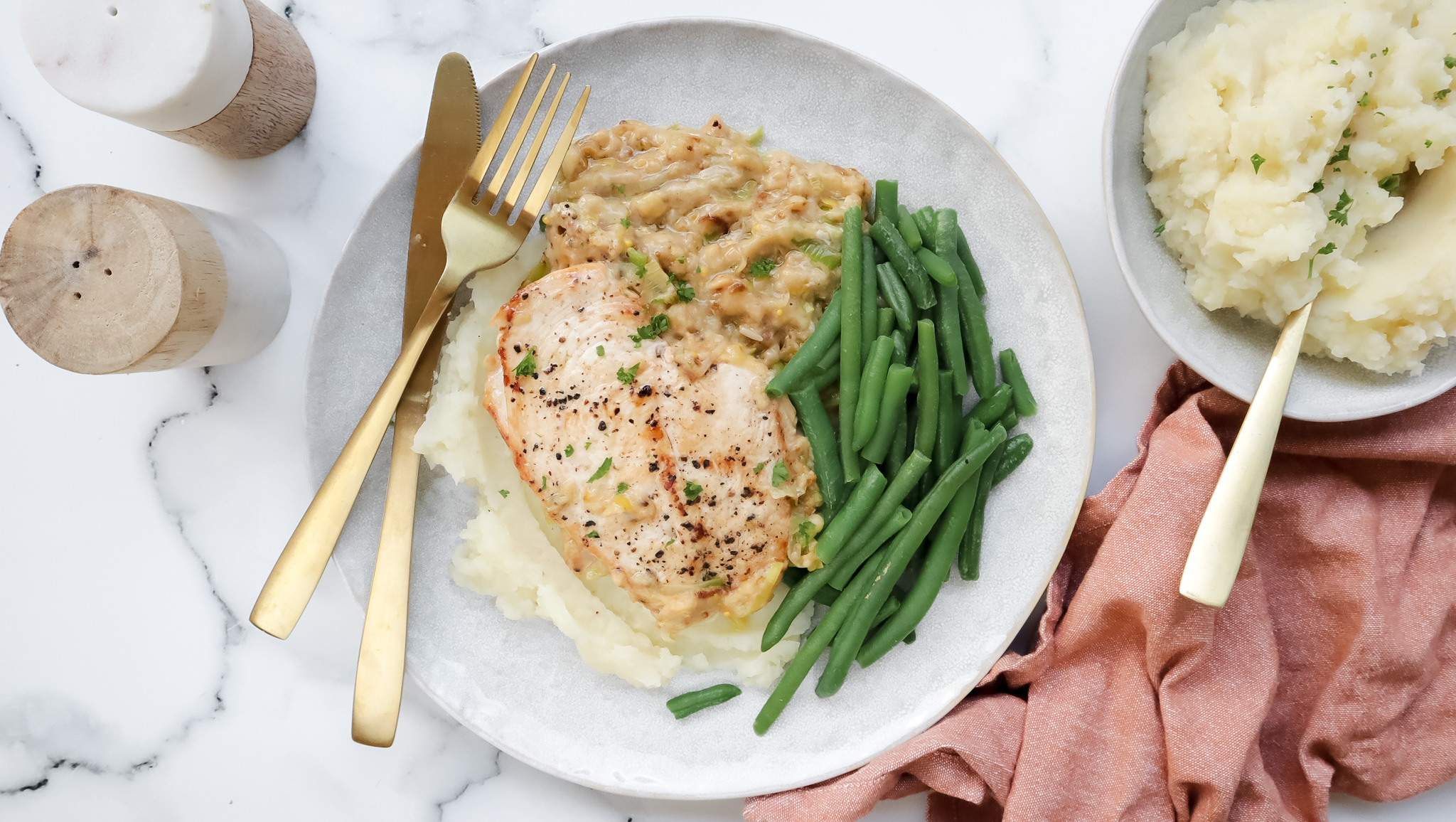 Creamy chicken with veggie mash & steamed green beans recipe