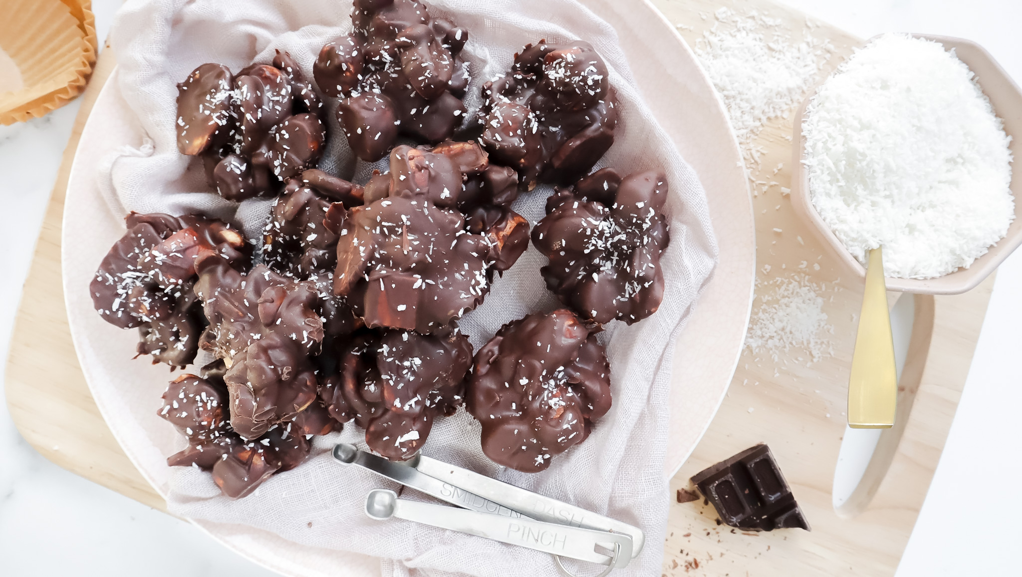 Healthy easy family friendly meal planning with shopping list